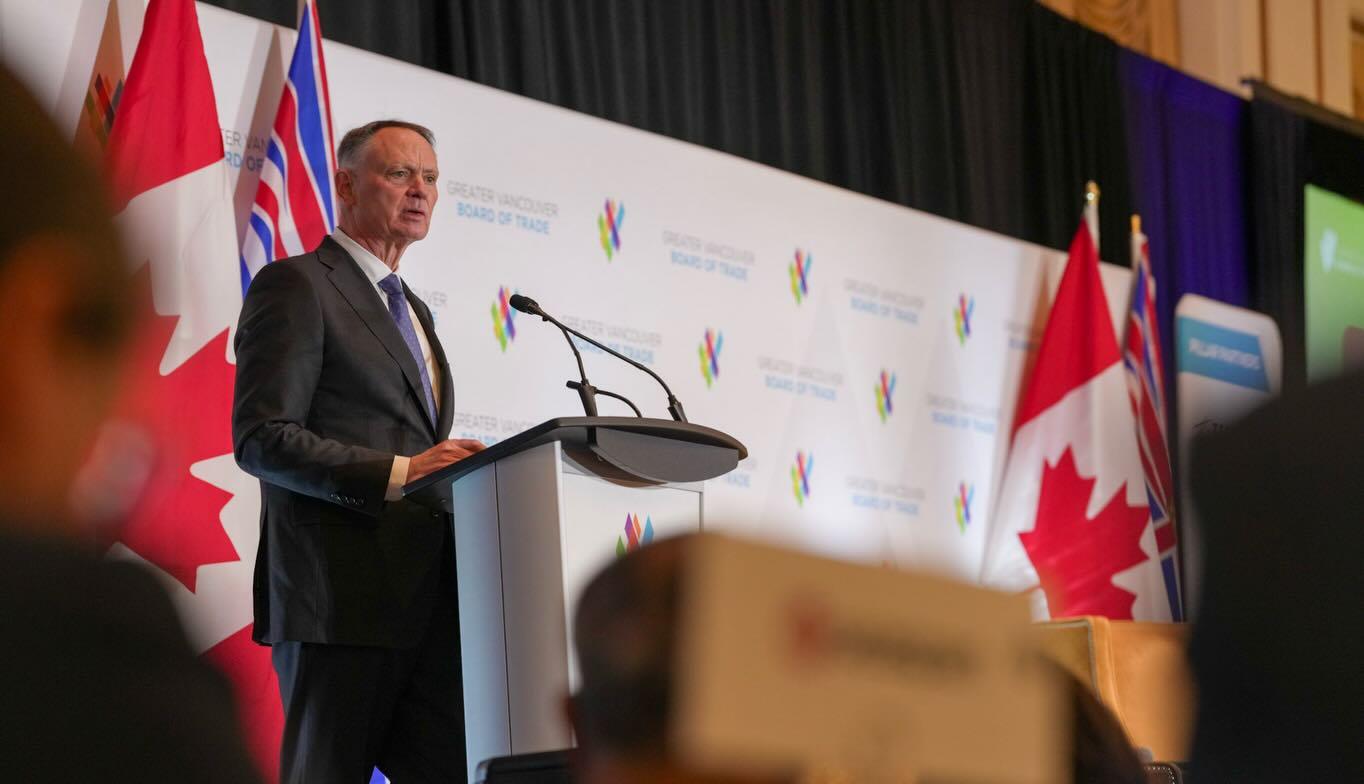 Canada steps up aid to Ukraine: hundreds of armoured vehicles, $1.5 billion and sanctions against the "shadow fleet"