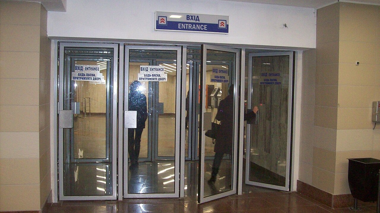 Ceiling collapse at the Teremky entrance: hidden damage from shelling and consequences for the metro
