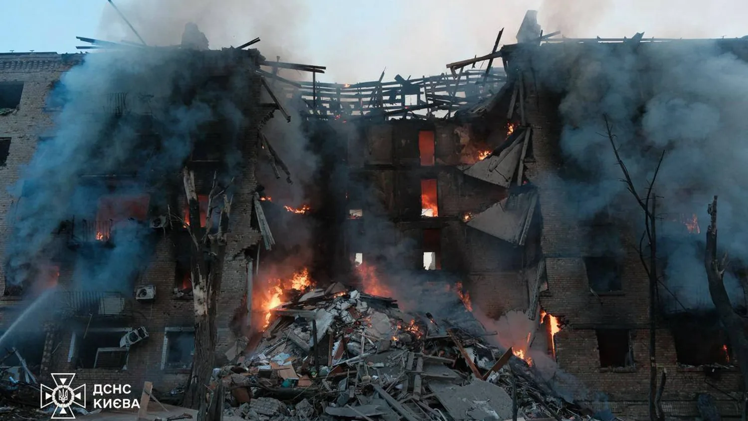 Deux jours sous les décombres : une troisième victime de l'attaque du 24 mai retrouvée dans le district de Shevchenko