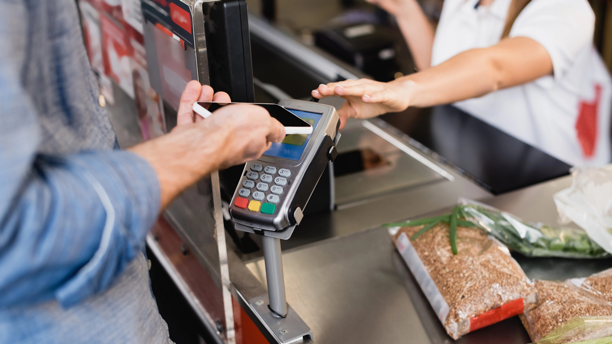 Kremenchuk MarketOpt chain abandons fragmentation scheme after tax raids