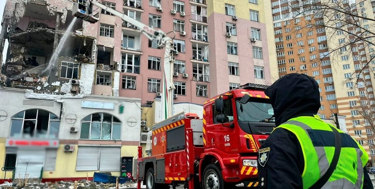 After the attack: utility crews restored heat to nearly 400,000 homes — what it means for Kyiv