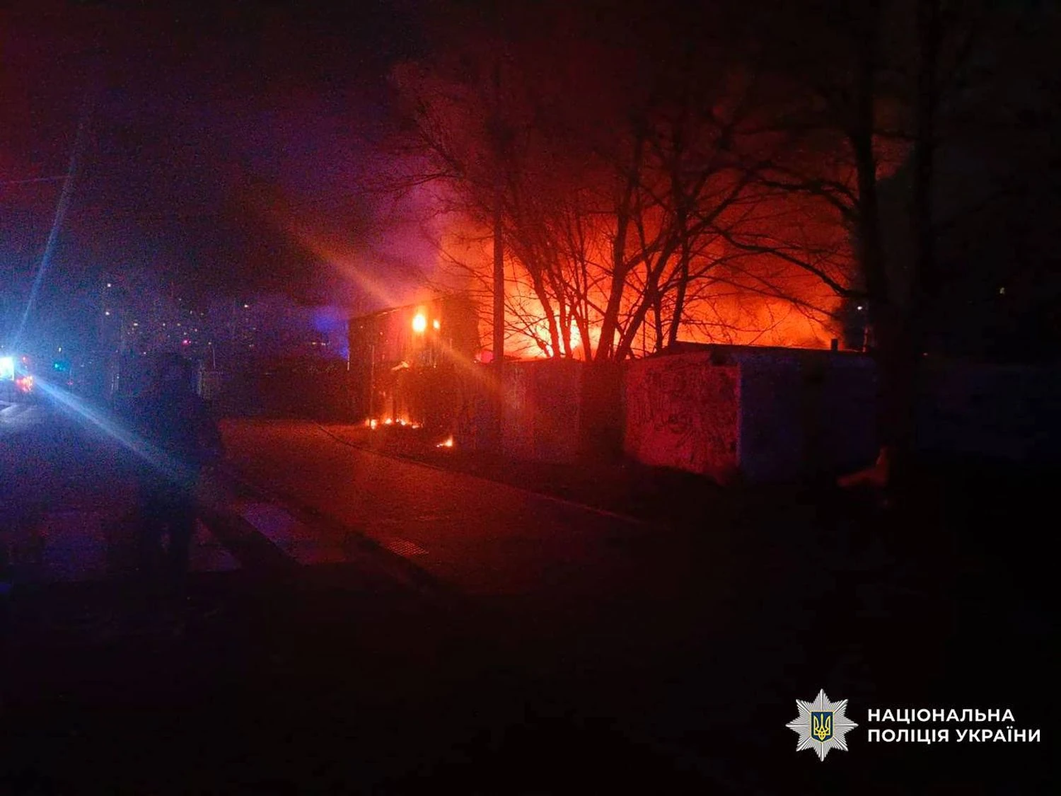 Explosion dans un garage à Obolon : la DSNS et la police interviennent sur place