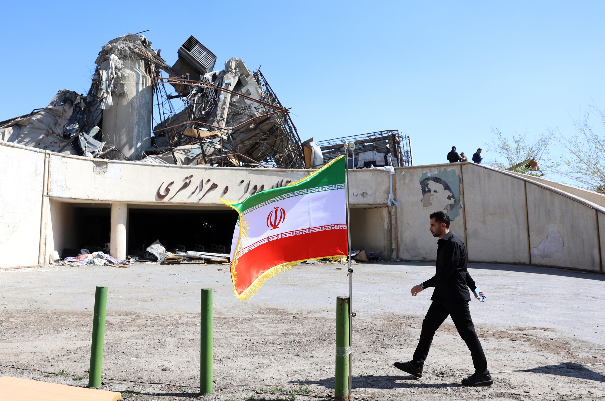 45 Days for Peace: US and Iran Negotiate as April 6 Deadline Looms