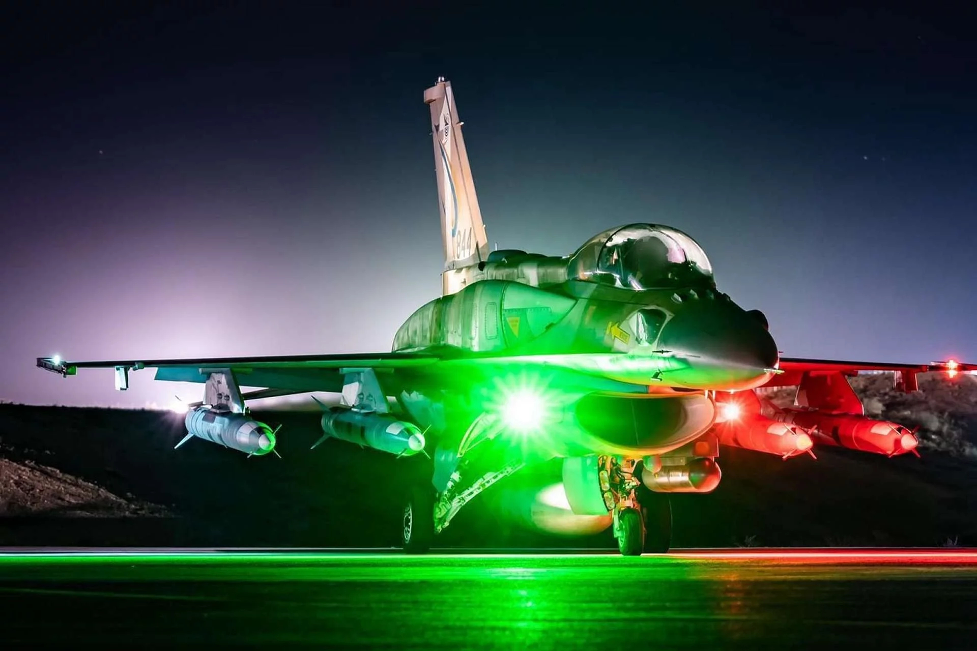 Israel präsentierte eine F‑16I mit vier Rampage – was bedeutet das für die Strategie der Fernschläge?