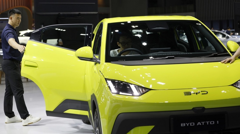 BYD verzeichnet erstmals seit 2021 einen jährlichen Gewinnrückgang – was das für den Markt für Elektrofahrzeuge und für die Ukraine bedeutet