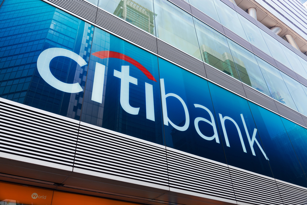 Citigroup quitte la Russie avec une perte de 1,1 milliard de dollars — quelles implications pour la pression des sanctions et les marchés ?