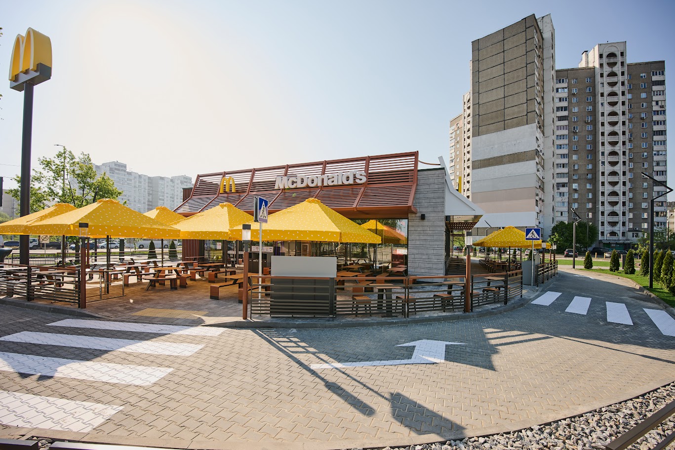 McDonald's eröffnet Restaurant in Kiew aus Kaffeesatz und recyceltem Kunststoff — und es geht nicht um Ökologie, sondern um Geld