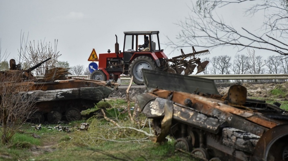Les salaires des conducteurs de tracteurs ont augmenté de 12 % : quelles conséquences pour le secteur agricole et les villages