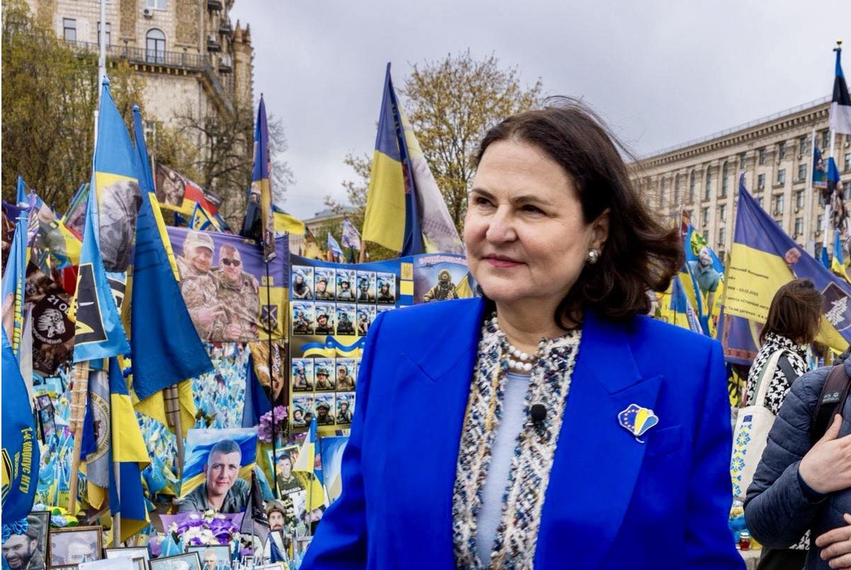 "A Sign of Despair": EU Ambassador Remains in Kyiv Despite Moscow's Threats to Strike the Capital