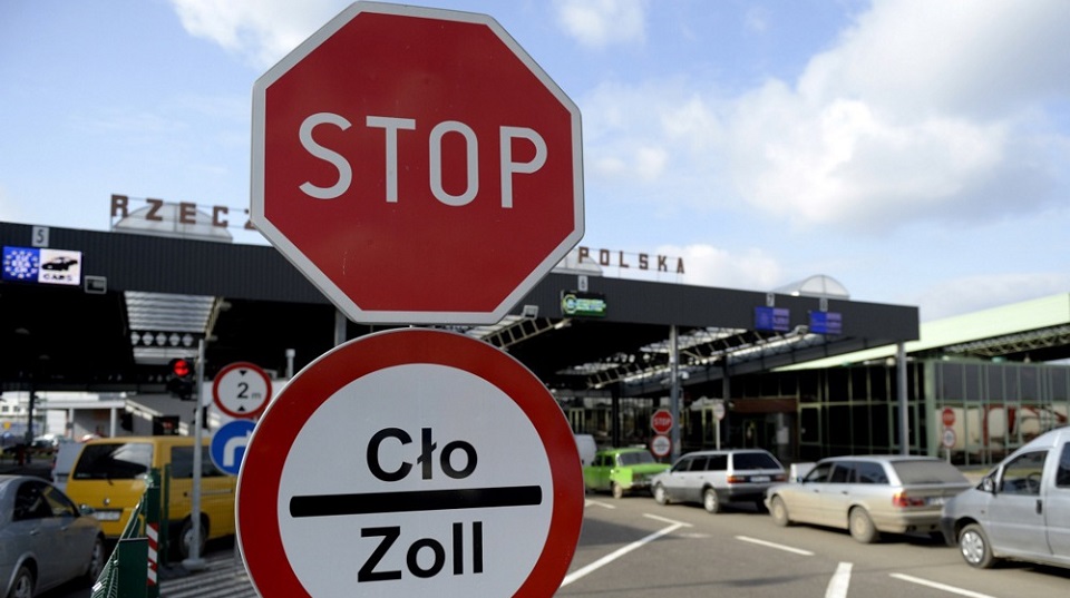 Busse von Lwiw nach Polen verlieren für anderthalb Jahre die wichtigste Grenzübergangsstelle – genau zum Zeitpunkt der Einführung von Slots
