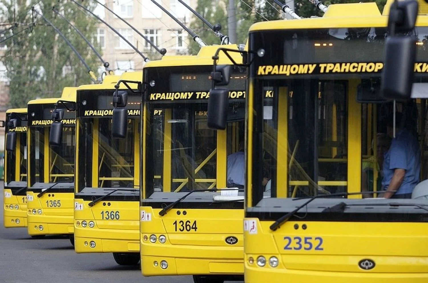 In Kiew mangelt es an Busfahrern: Wie sich das auf die Mobilität auswirkt und was «Київпастранс» vorschlägt
