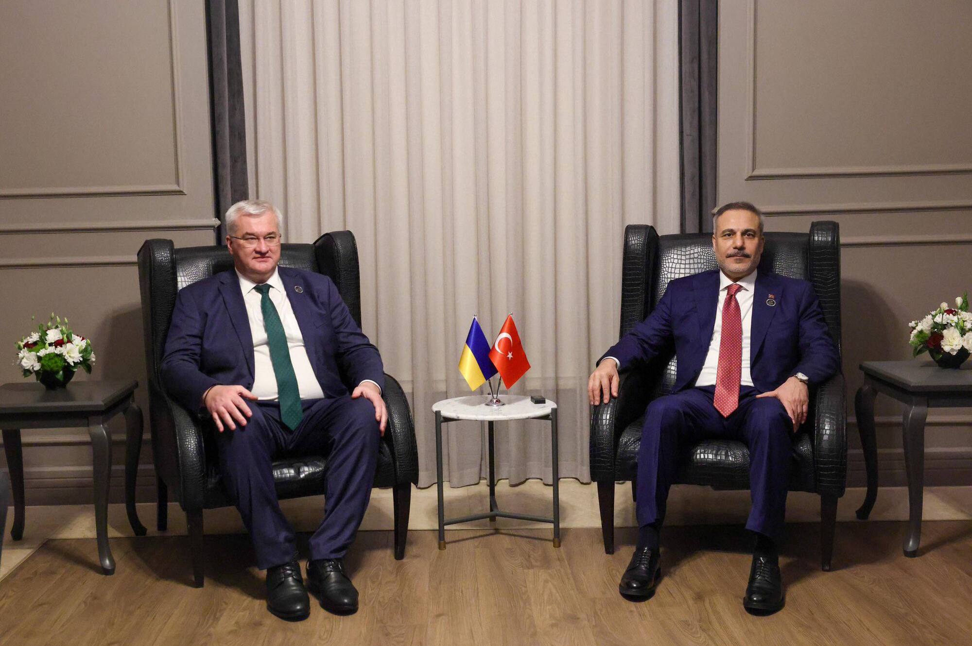 Zelenski à Istanbul, Poutine sans réponse : la logique derrière la proposition d'un sommet en Turquie