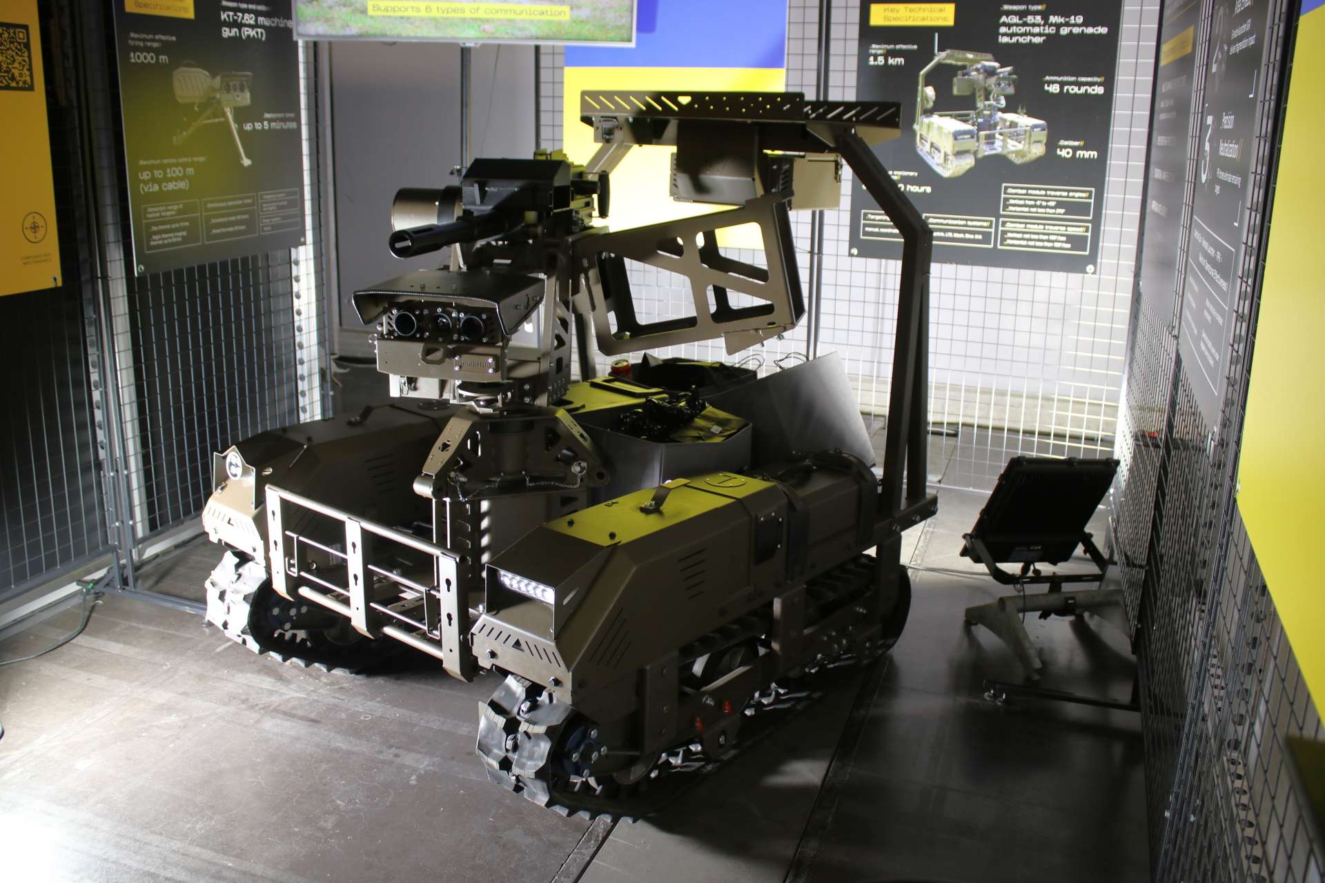 Droid NW 40: Ukrainischer Roboter mit 40‑mm‑Granatwerfer in Brüssel – was das an der Front verändert