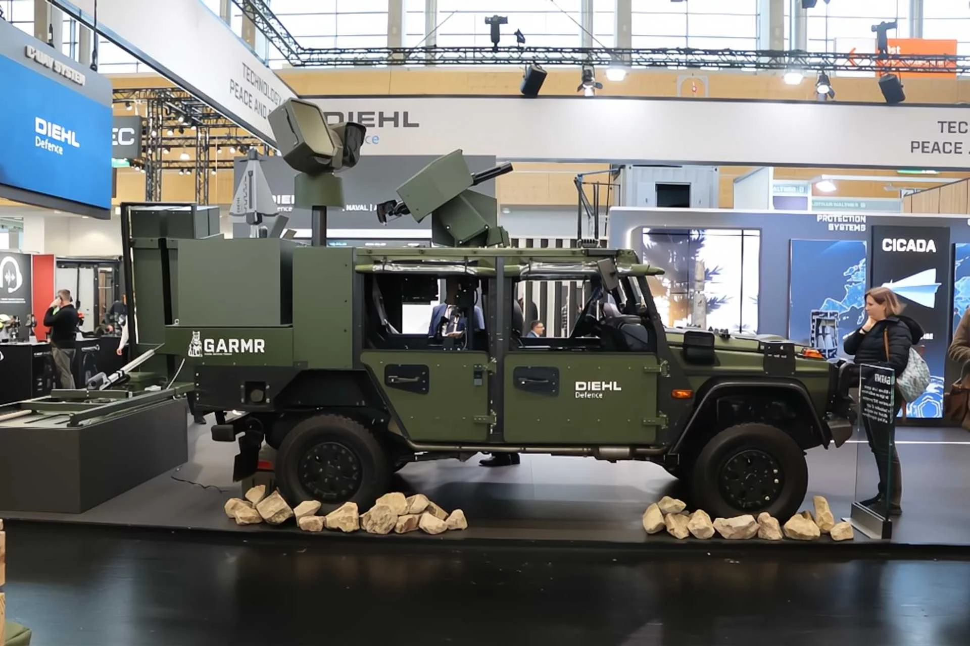 Diehl Defence a présenté Garmr — une plateforme mobile capable d'intercepter des drones à plus de 70 km : que signifie cela pour l'Ukraine ?