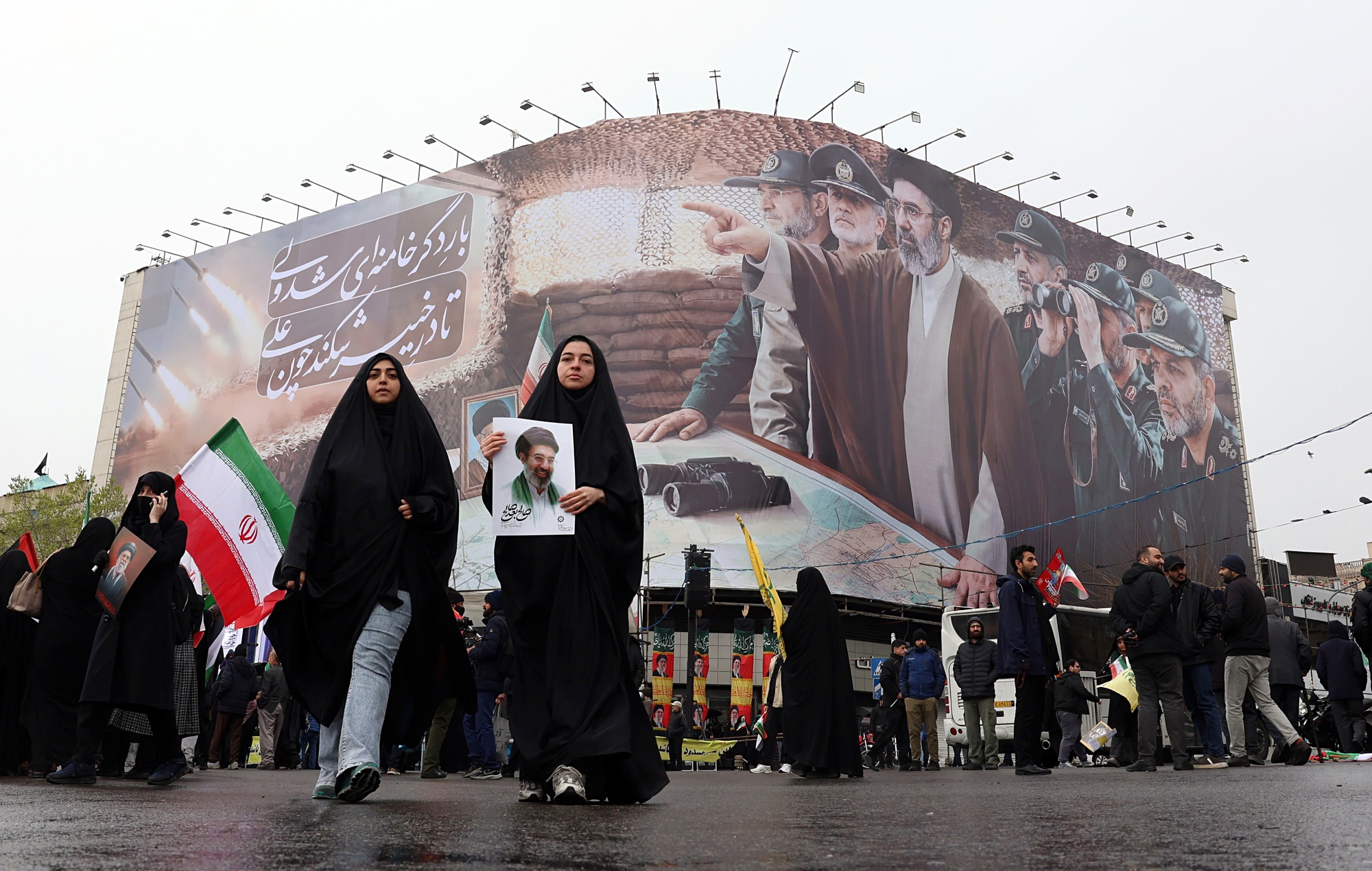 Ausgebildete und bewaffnete Kurden: Können sie das Regime im Iran herausfordern – und was würde das in der Region verändern?