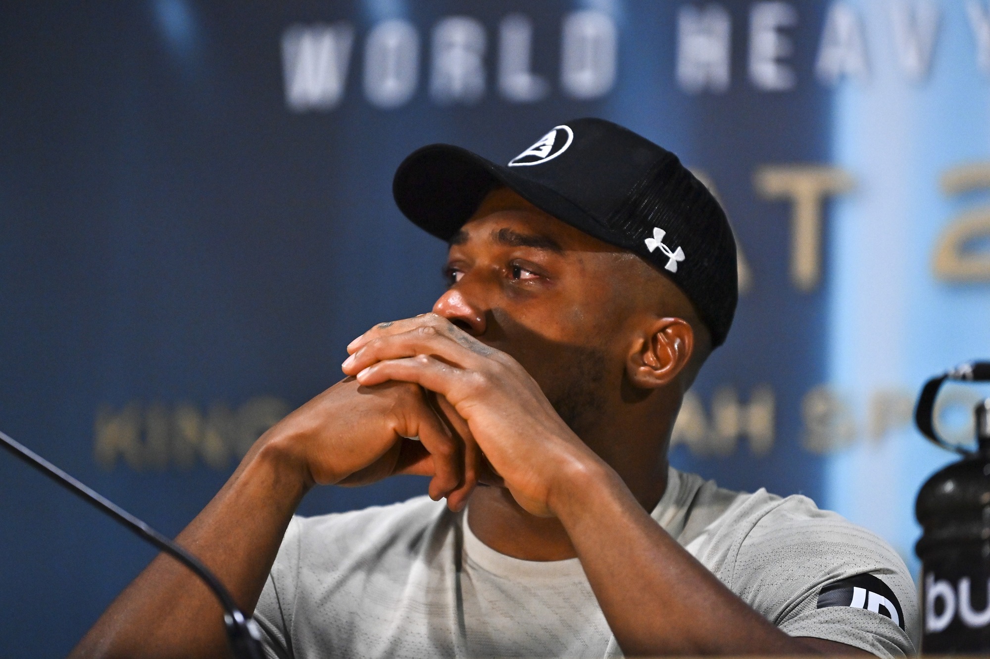 Anthony Joshua bei einem Verkehrsunfall in Nigeria verletzt — was bekannt ist und warum das für den ukrainischen Boxsport wichtig ist