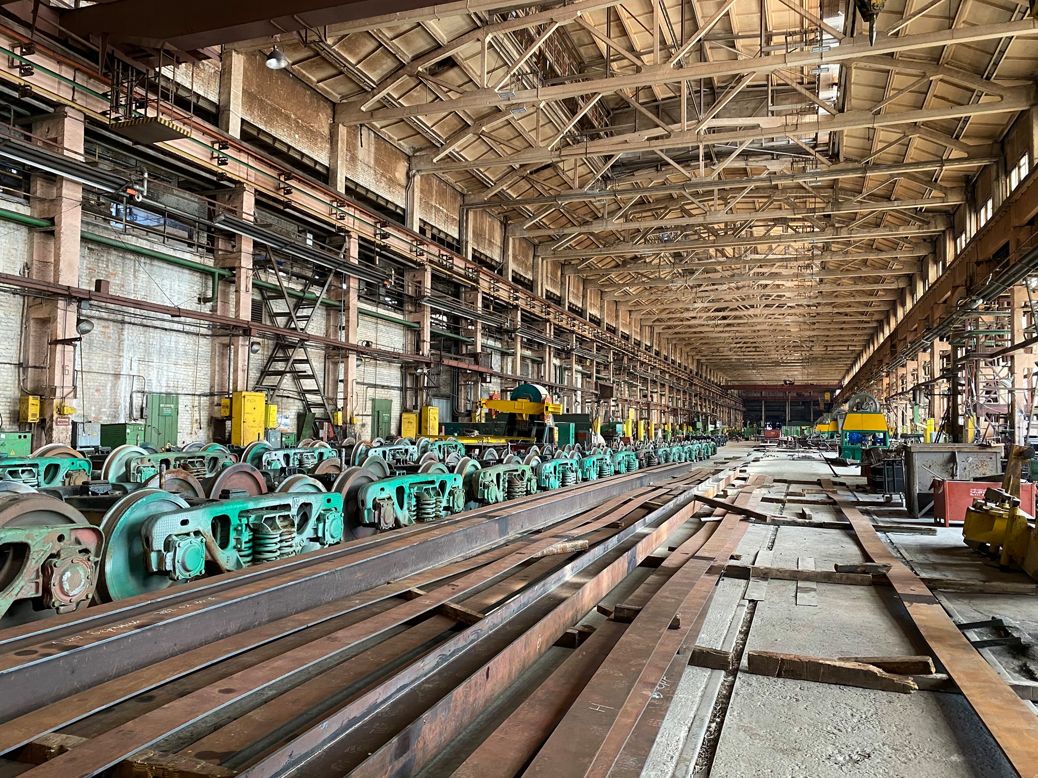 Reprise du contrôle : le ministère de la Justice exige la confiscation de 25 % de l'usine de wagons de Kriukiv