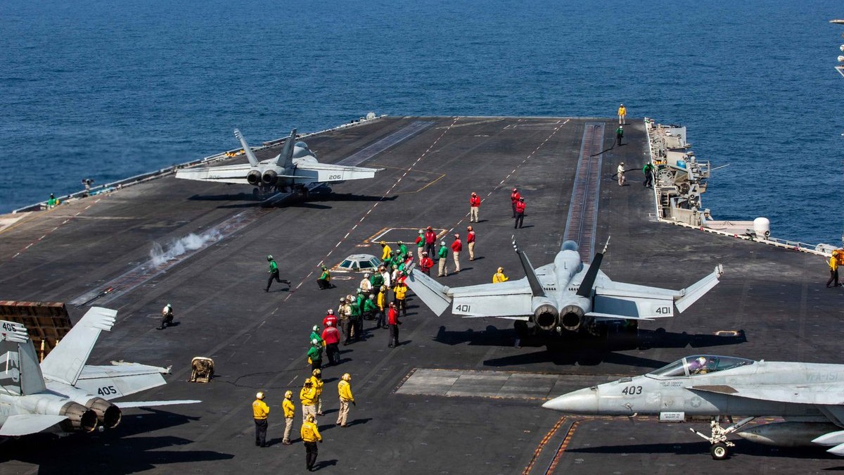 CENTCOM bestritt, dass ein Flugzeugträger getroffen wurde, Trump berichtet von versenkten iranischen Schiffen — was bedeutet das für die Sicherheit der Region?