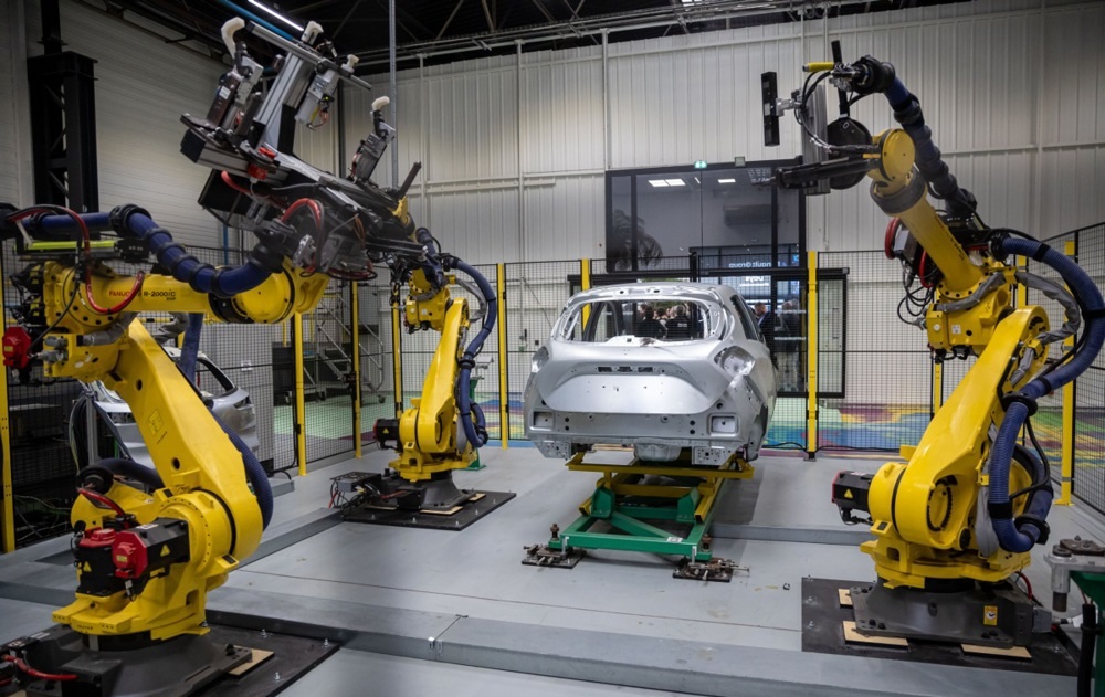 L'industrie automobile française a perdu un tiers des emplois entre 2010 et 2023 : risques pour l'Europe et opportunité de rééquipement