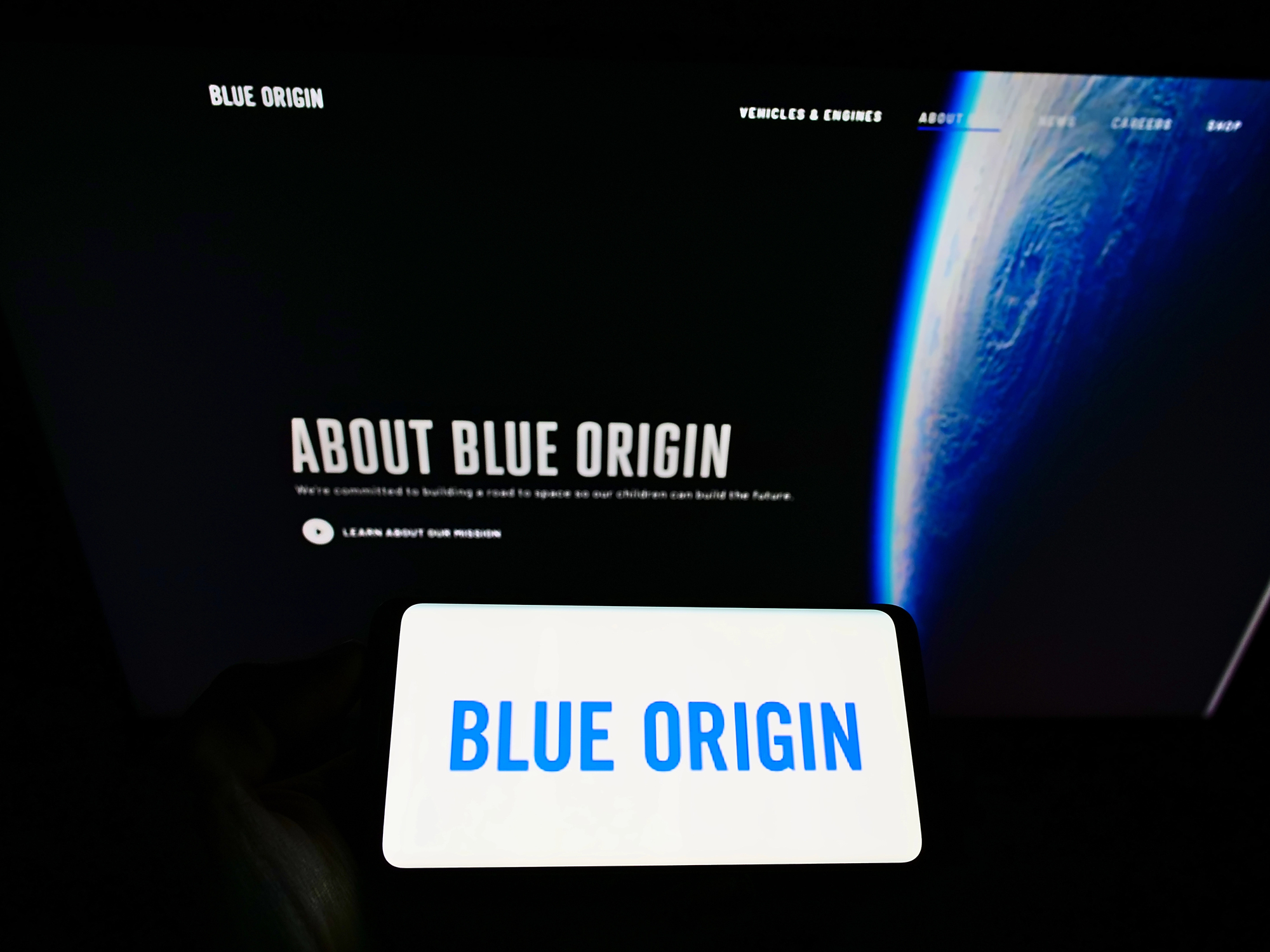 Blue Origin kündigt „TeraWave“ an — neuer Konkurrent für Starlink und was das für die Ukraine bedeutet