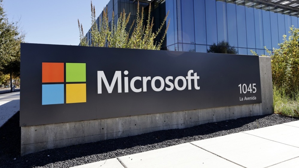 Microsoft investiert 50 Mrd. Dollar in KI für den Globalen Süden — wie das die digitale Transformation der Ukraine beschleunigen kann