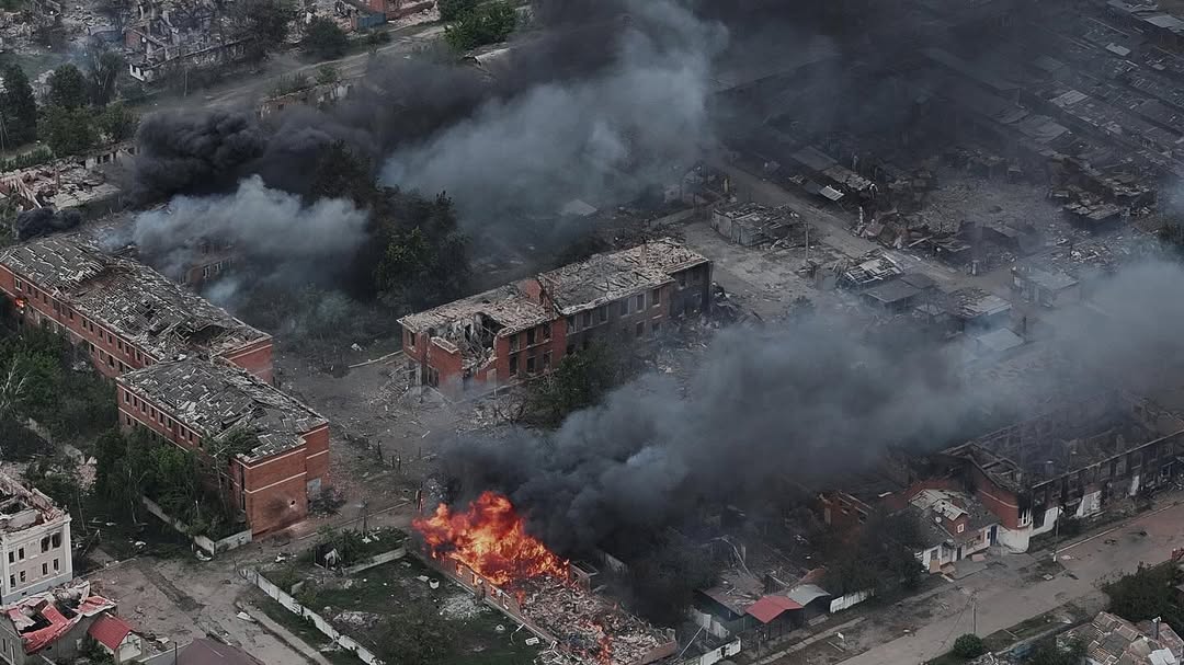 Vovchansk: Russian forces are trying to encircle Ukrainian units — what this means for the front
