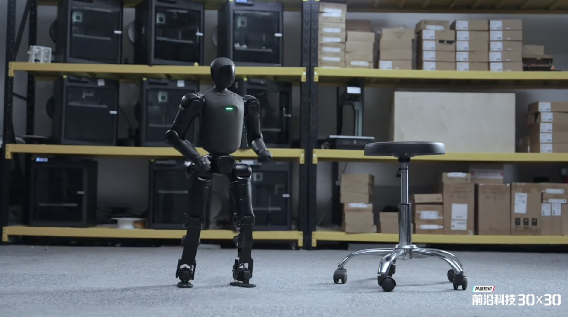 Q1 d'AgiBot — un humanoïde dans un sac à dos : ce que cela apporte aux chercheurs ukrainiens et à la défense