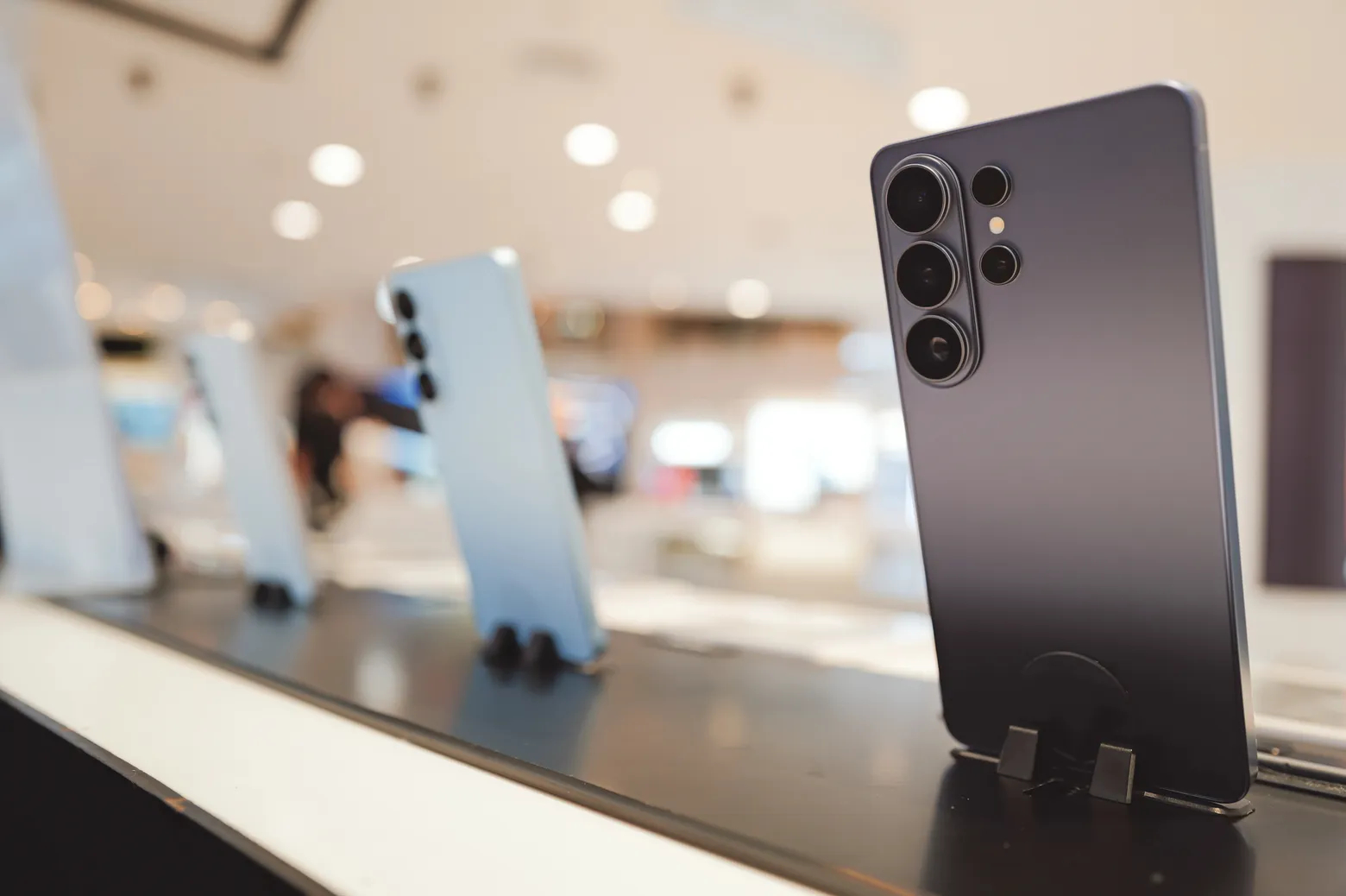 Gemini Intelligence schneidet Pixel 9 und Galaxy Z Fold 7 ab — nicht wegen schwacher Hardware, sondern wegen der Modellversion