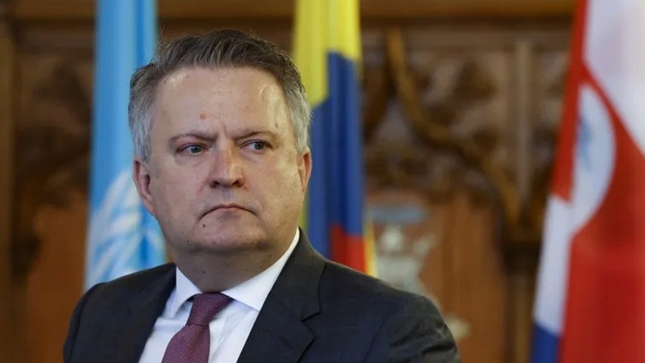 Kuleba - Modi: While you're meeting with Putin, he's bombing hospitals