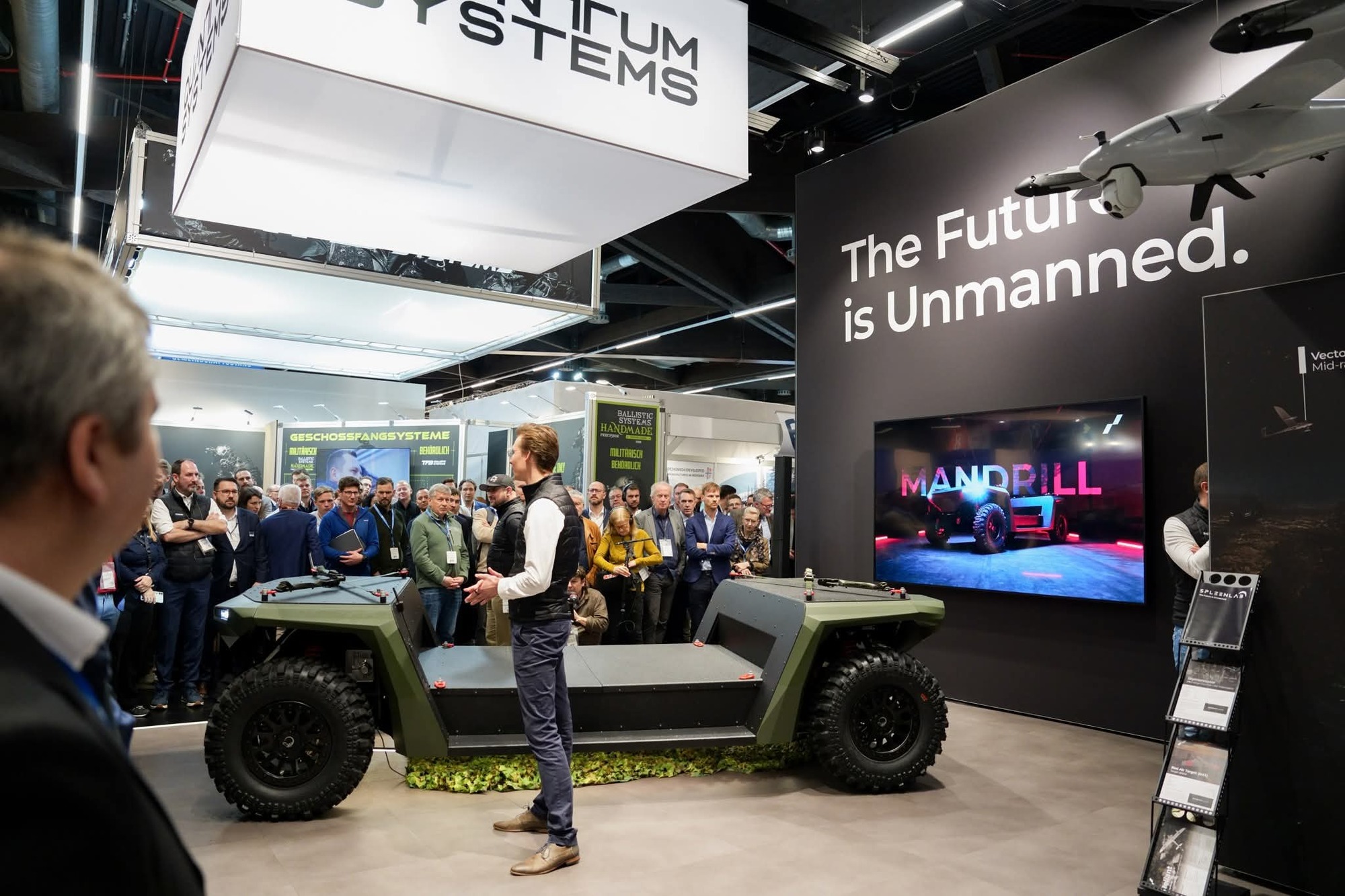 Mandrill de Quantum Systems : robot terrestre à 100 km/h et production conjointe avec Frontline