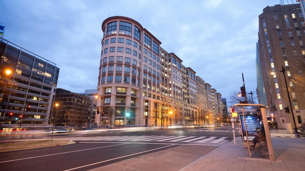 IFC erwirbt jeweils 20% der Aktien von „Kniazha“ und USG – erste Investition in den Versicherungsmarkt