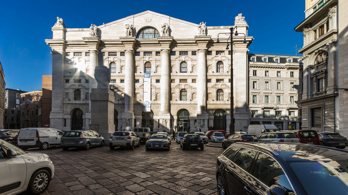 25 Years of Waiting: How Milan Transformed from Europe's Outsider into a Leader Through Banks and Chips