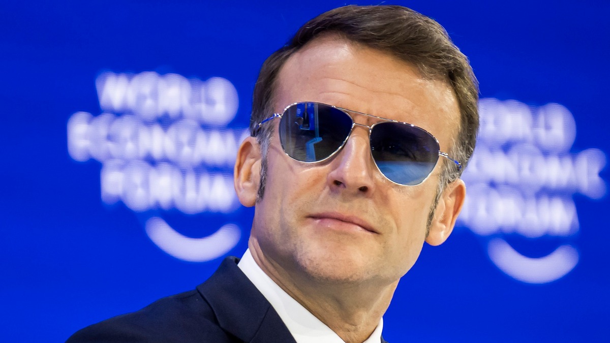A Pair of Glasses Worn by Macron Lifted iVision Tech's Shares by 30% — What's Behind It