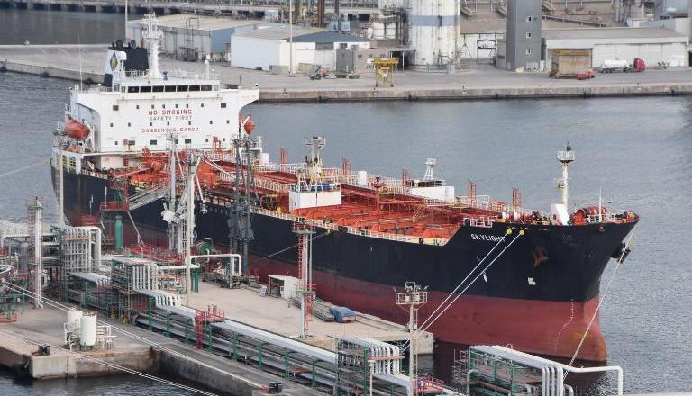 Attack on the tanker Skylight in the Strait of Hormuz: a strike on the "shadow fleet" and risks to trade routes