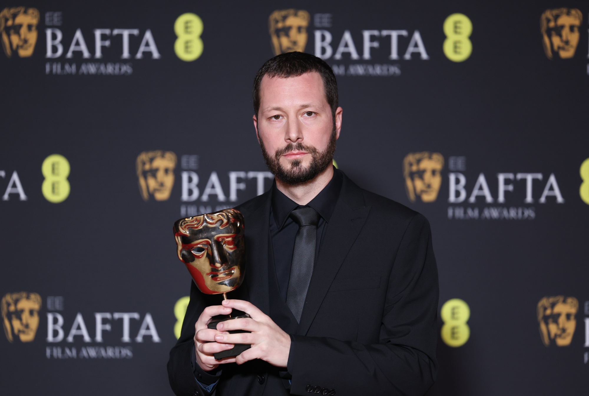 Mstyslav Chernov — lauréat du prix de la Guilde des réalisateurs des États-Unis : comment «2000 mètres jusqu'à Andriivka» amplifie la voix de l'Ukraine