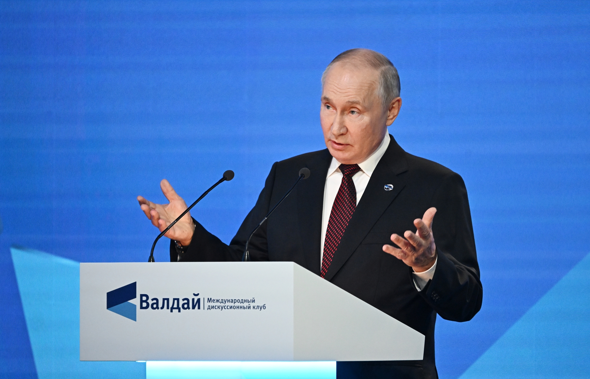 Le Service de renseignement extérieur ukrainien : la Russie a lancé une opération d'information sur une « attaque » contre la résidence de Poutine — objectif : faire échouer les accords avec les États‑Unis