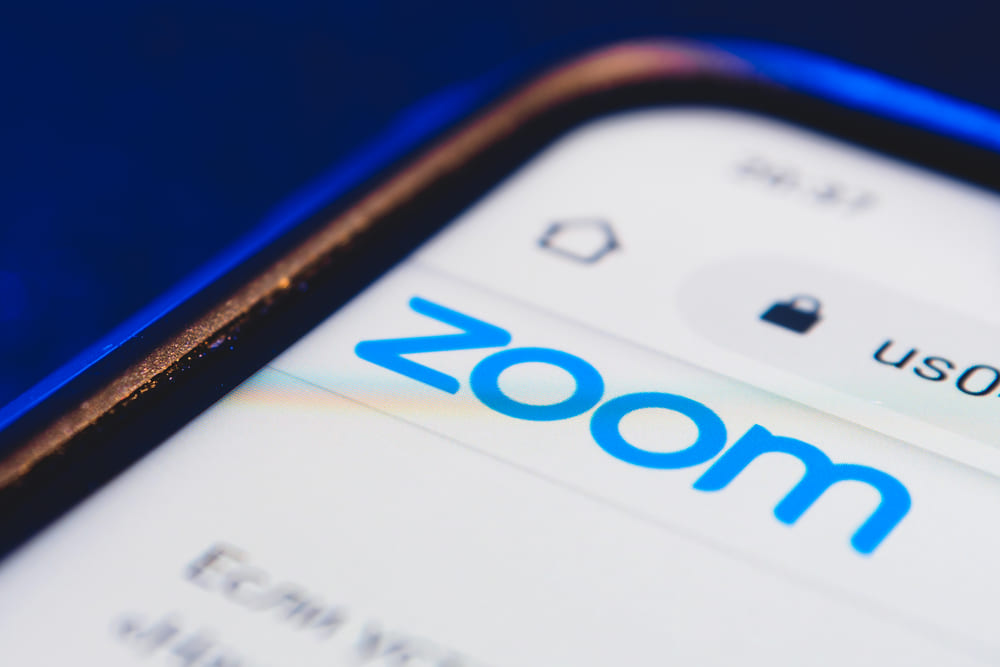 Le Zoom japonais existe depuis 1983 — et remporte un procès contre son homologue américain pour 1 million de dollars