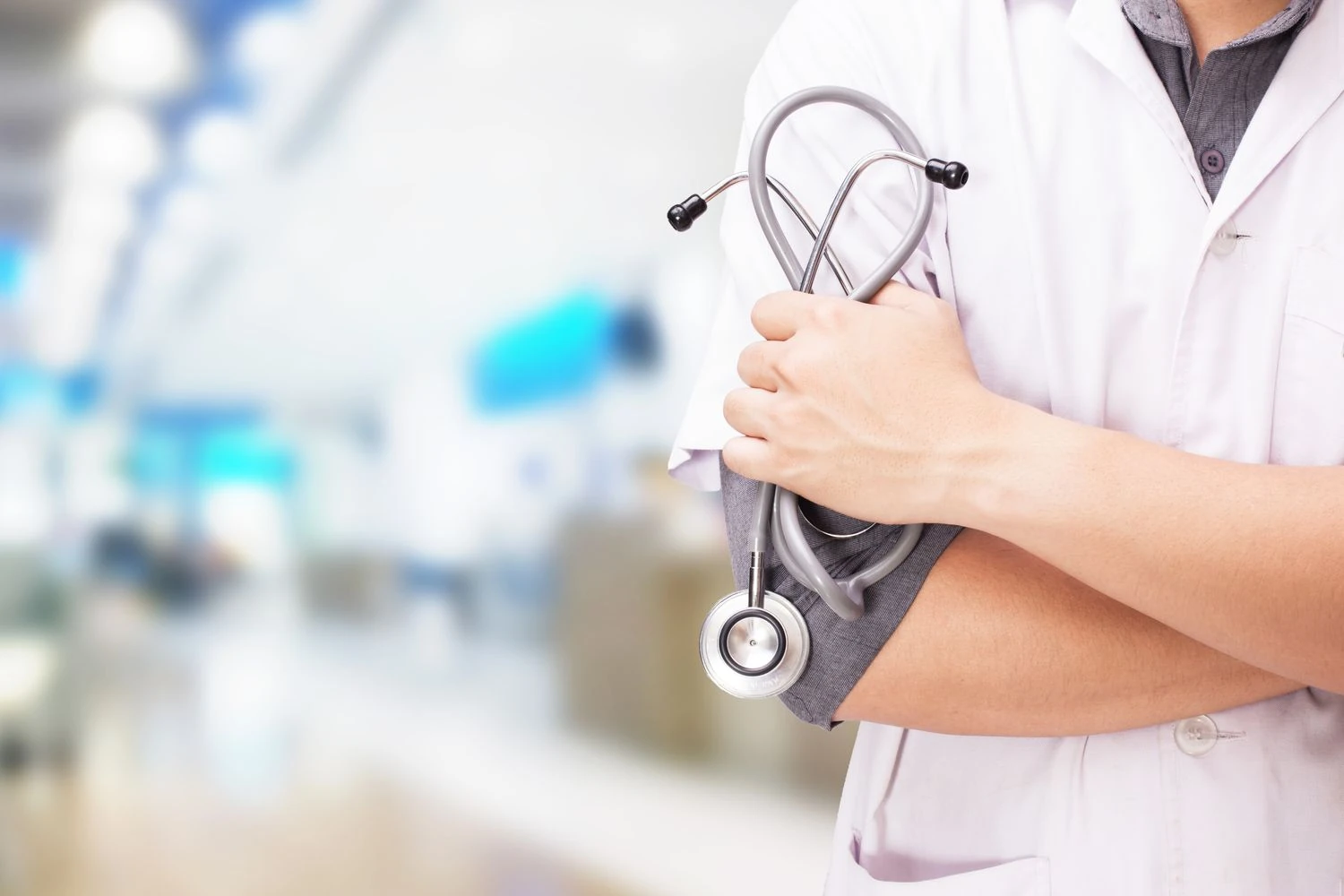 Female doctor in Kyiv charged after patient's death: negligence that cost a life