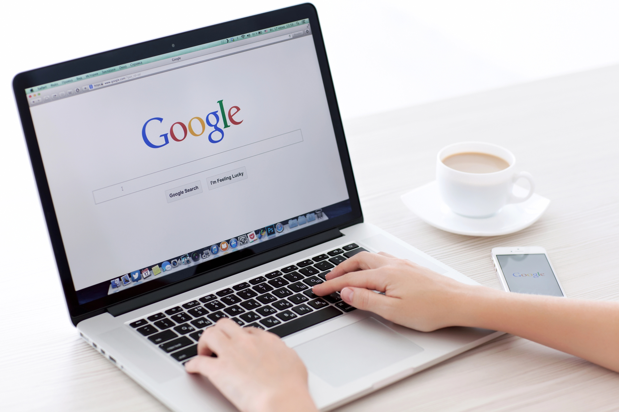 Google testet KI-Überschriften in Discover — einige erwiesen sich als ungenau