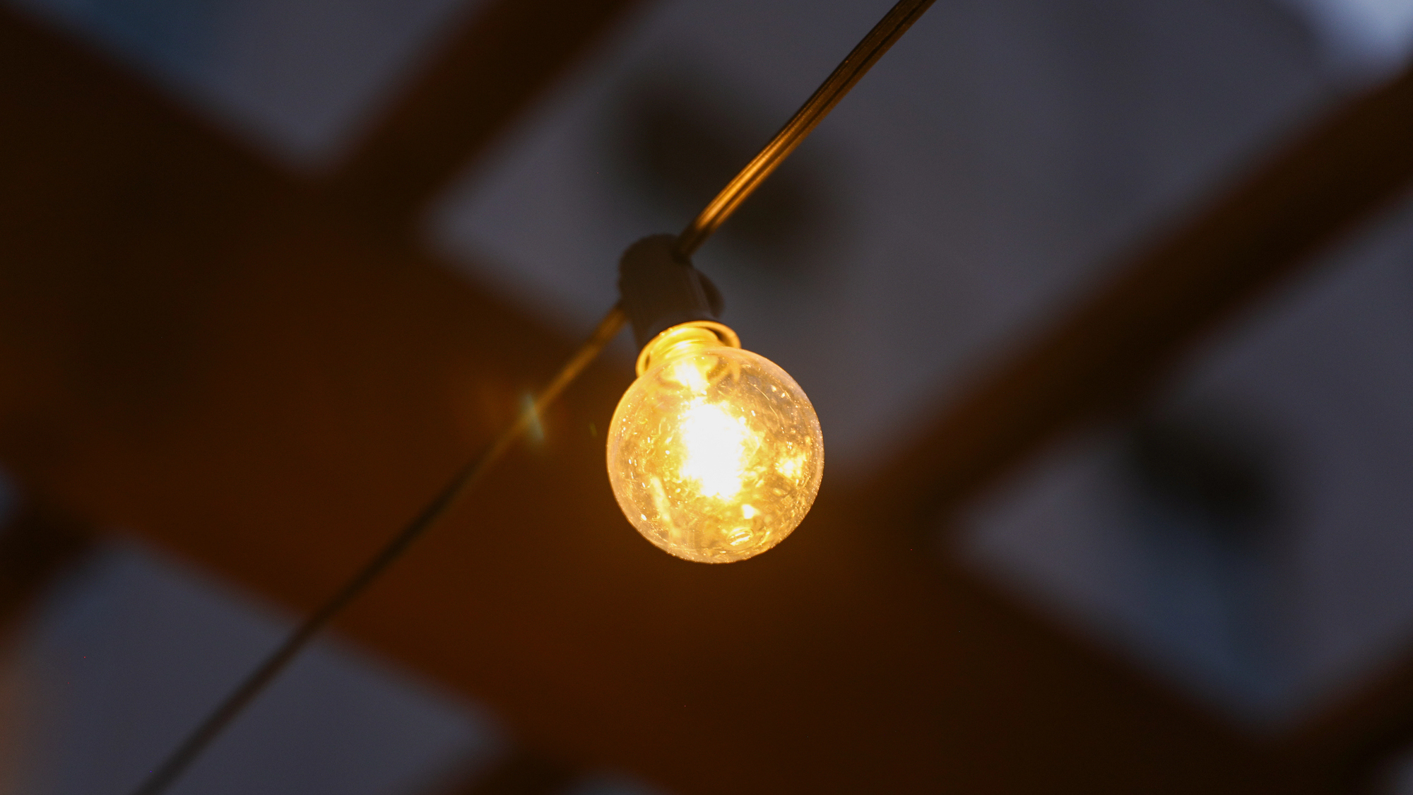 Le centre commercial PLAZA en Transcarpathie a payé l'électricité comme un appartement ordinaire pendant cinq ans — une mise en accusation a été lancée contre l'entrepreneur