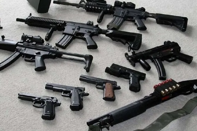 264 Personen, 261 Waffen und 201.000 Patronen: Wie die Waffenanmeldung die Sicherheit in der Kiewer Oblast stärkt