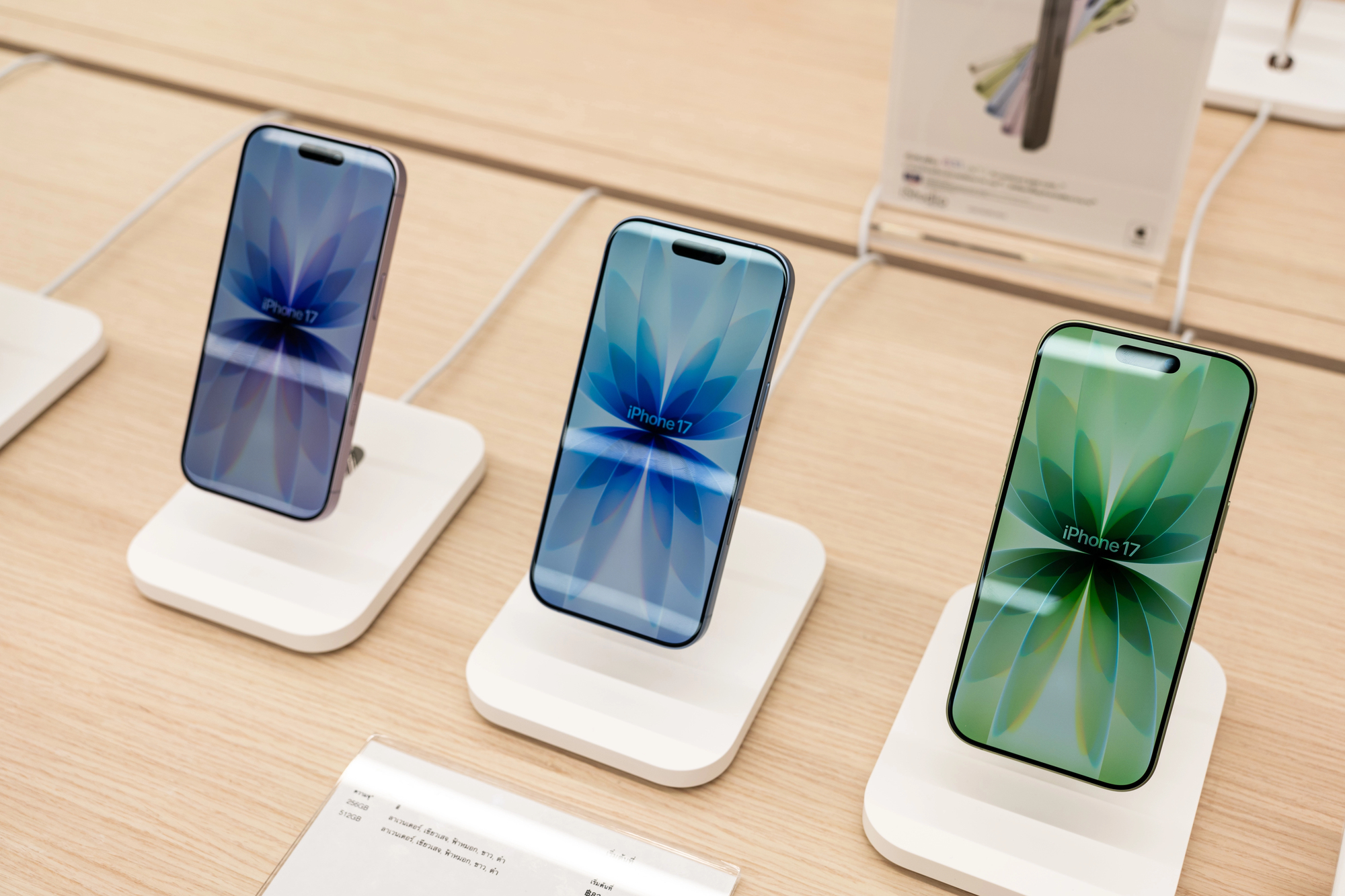 Intel Instead of TSMC: Apple Tests Chips on 18A-P — And Behind This Lies More Than Just Technology