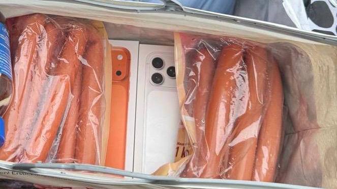 23 iPhone 17 Pro Max worth UAH 1.6 million found in Ustyluh