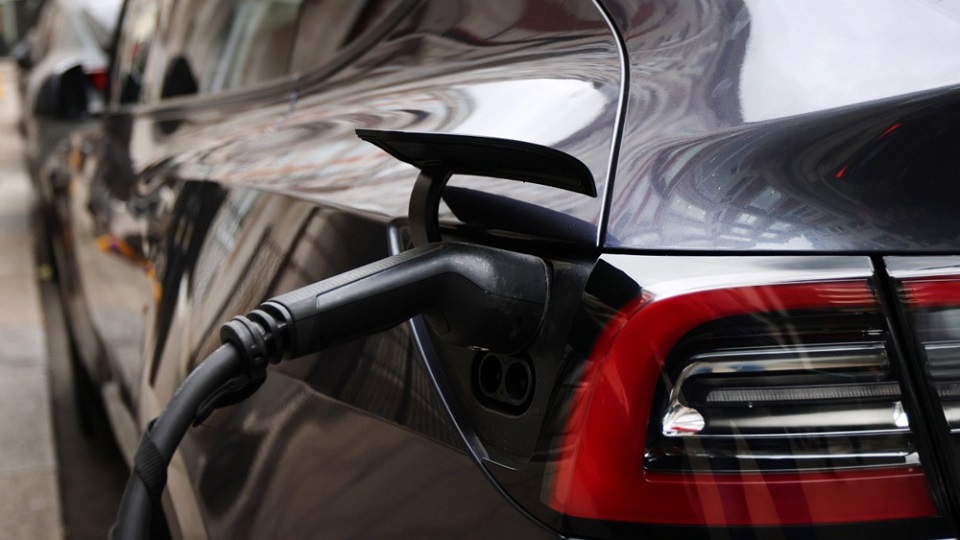 Markt für Elektroautos nach Rekorddezember: Nachfrage ist elfmal eingebrochen — was das für Ukrainer und den Staatshaushalt bedeutet