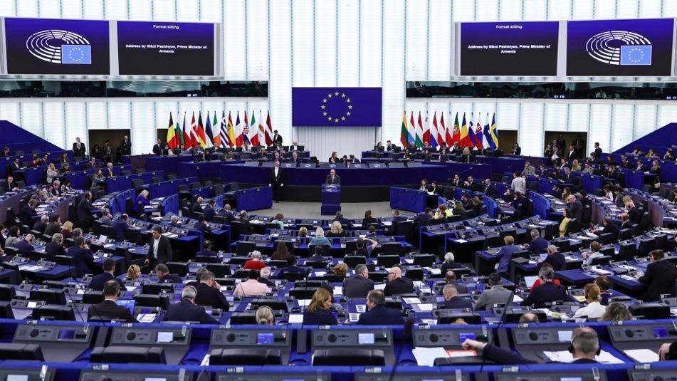 Le Parlement européen reprend la ratification de l'accord commercial avec les États‑Unis — conséquences pour les marchés transatlantiques et l'Ukraine