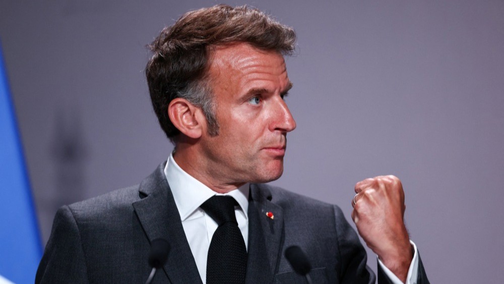 Macron warnt Lukaschenka vor Weg hinter Putin — während Minsk mit dem Westen verhandelt