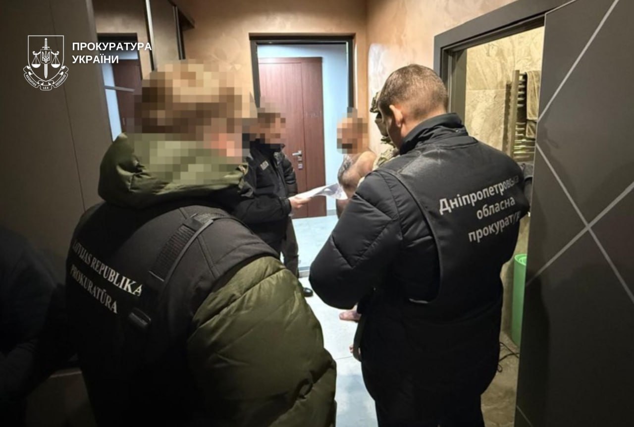 À Dnipro, une escroquerie crypto internationale démantelée : des Européens arnaqués de plus de 8 millions de hryvnias — 11 personnes soupçonnées