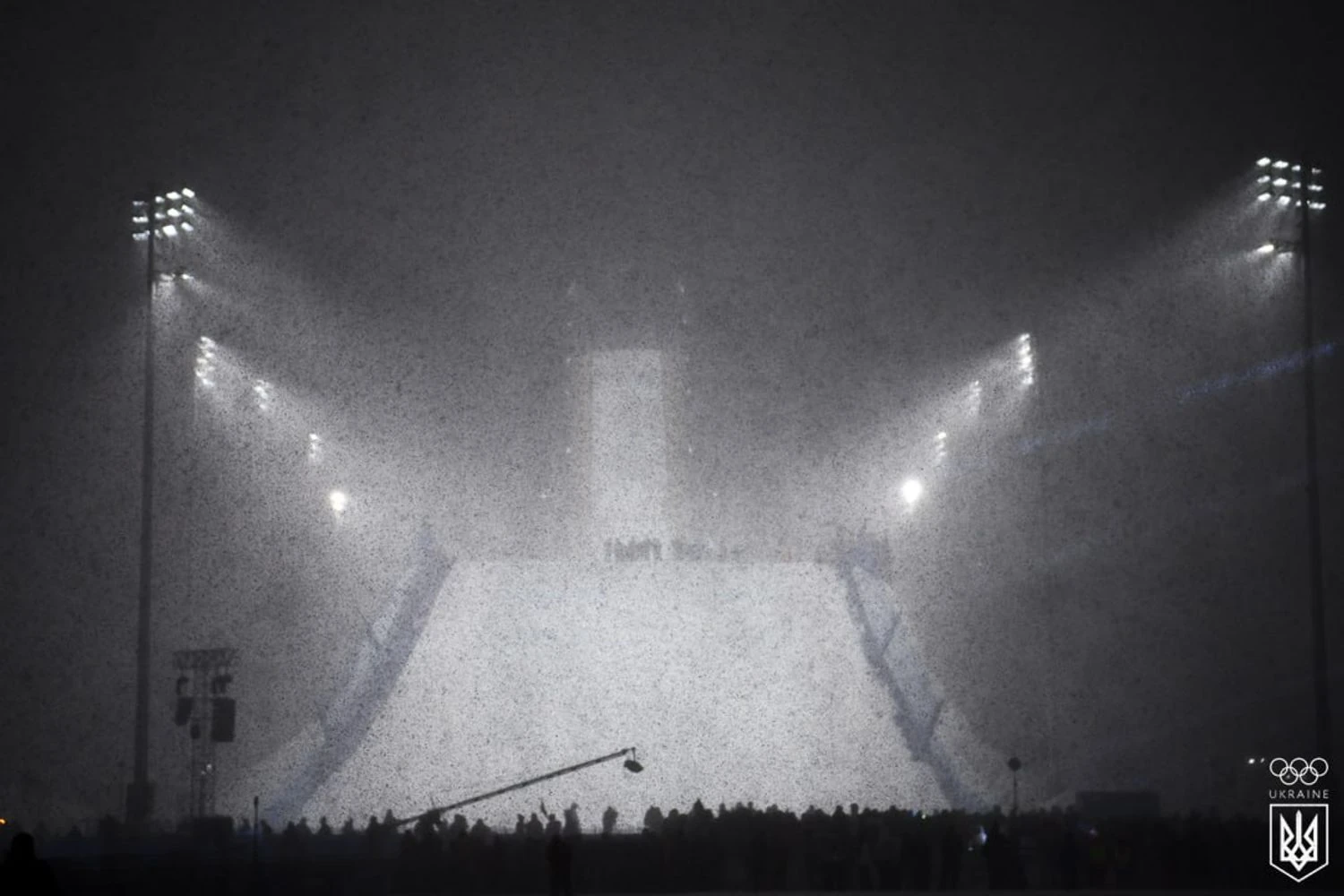 Jeux olympiques 2026 : la finale du Big Air reportée en raison du mauvais temps — Kateryna Kotsar en finale avec le dossard n°2 ; un officier des Forces armées ukrainiennes a fait une demande en mariage