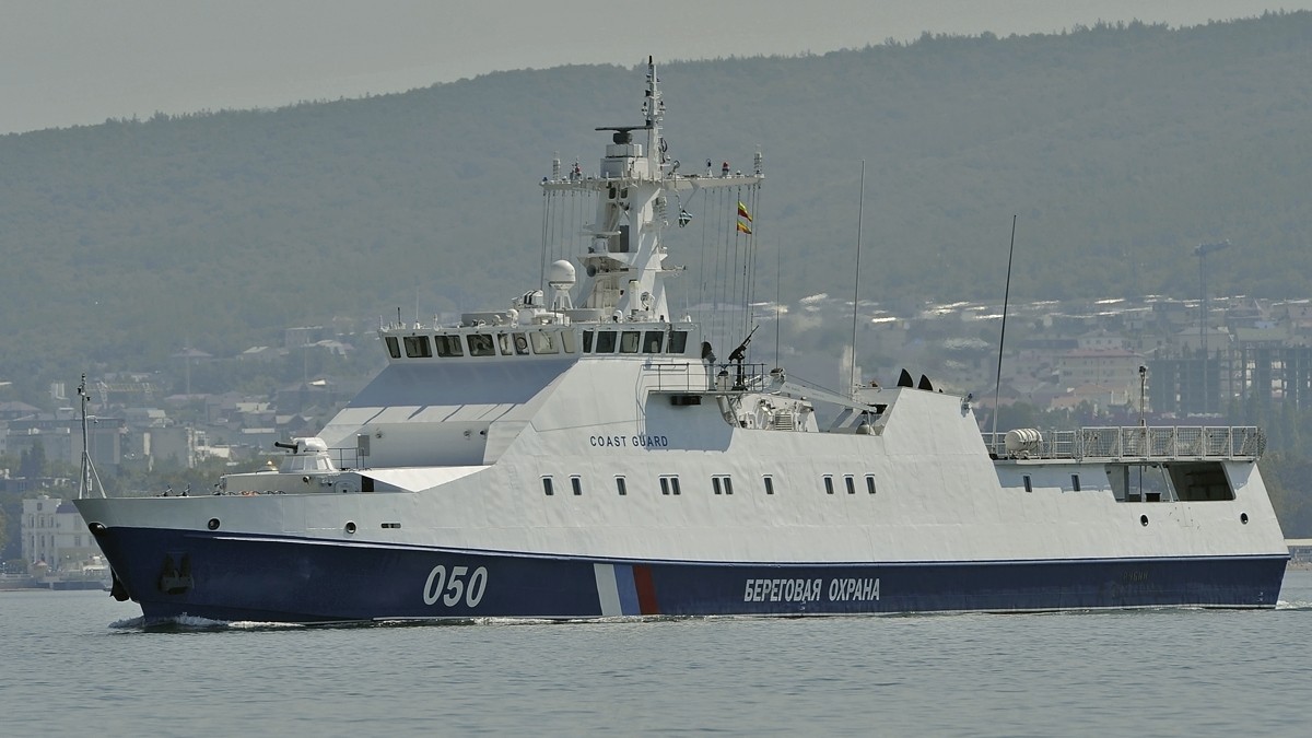 Frappes nocturnes en Crimée : les défenseurs ont touché les navires «Охотник» et les avions Be-12 — qu'est-ce que cela signifie ?