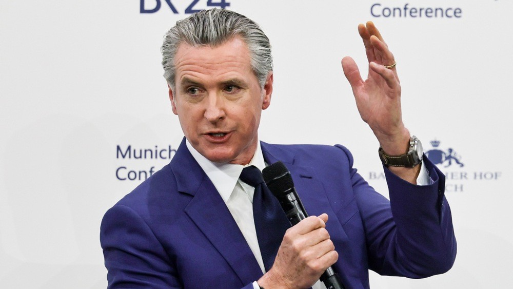 Newsom in München: Trump — nicht für Jahrzehnte. Was das für den Westen und die Ukraine bedeutet